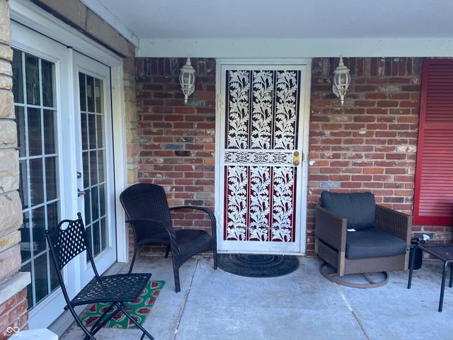 4338 Westbourne Drive, Indianapolis, IN 46205