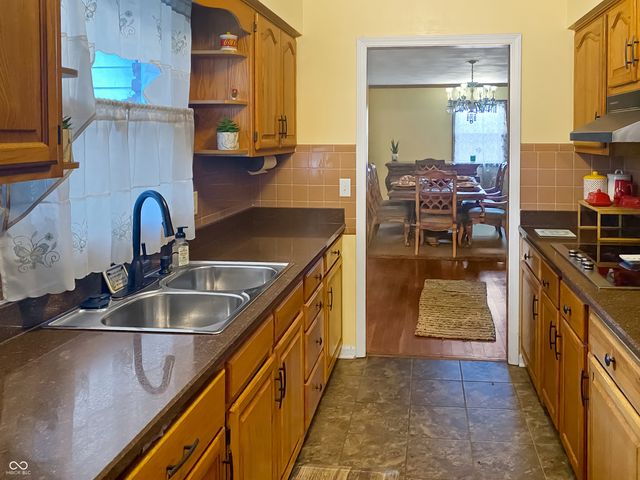 4338 Westbourne Drive, Indianapolis, IN 46205