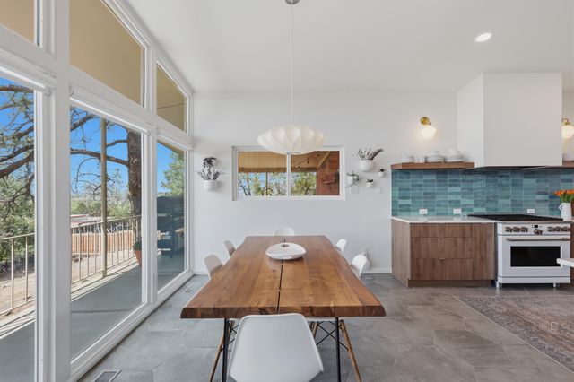 803 Martingale Lane SE, Albuquerque, NM 87123