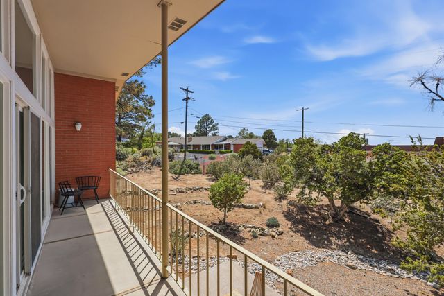 803 Martingale Lane SE, Albuquerque, NM 87123