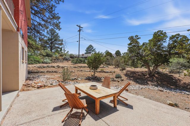 803 Martingale Lane SE, Albuquerque, NM 87123