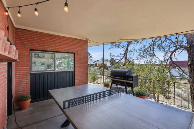 803 Martingale Lane SE, Albuquerque, NM 87123