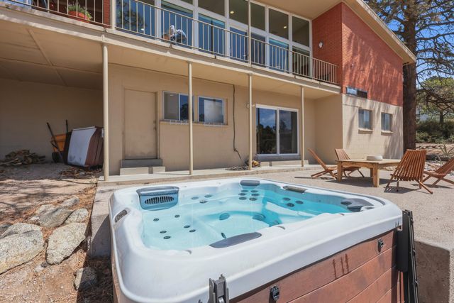 803 Martingale Lane SE, Albuquerque, NM 87123