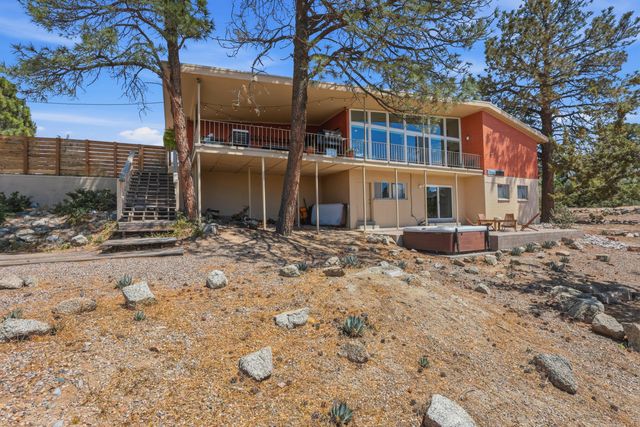 803 Martingale Lane SE, Albuquerque, NM 87123