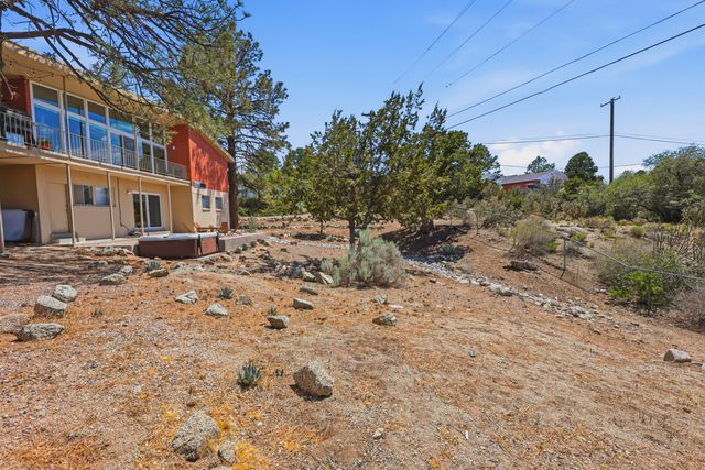 803 Martingale Lane SE, Albuquerque, NM 87123