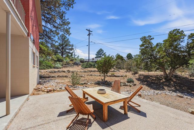 803 Martingale Lane SE, Albuquerque, NM 87123