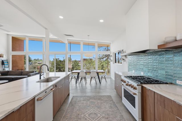 803 Martingale Lane SE, Albuquerque, NM 87123