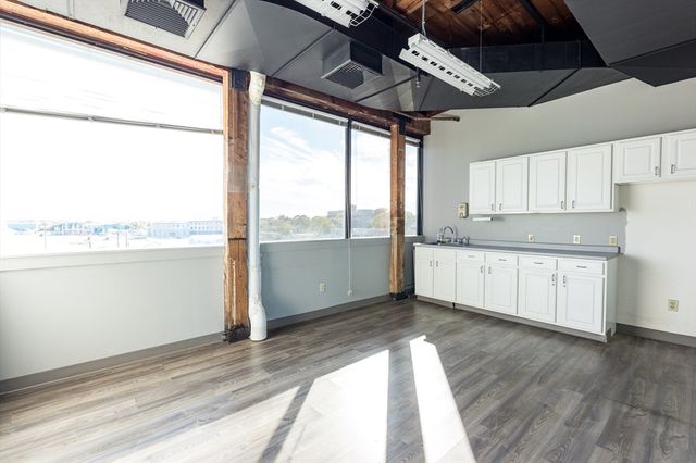 61 Merrills Wharf, New Bedford, MA 02745