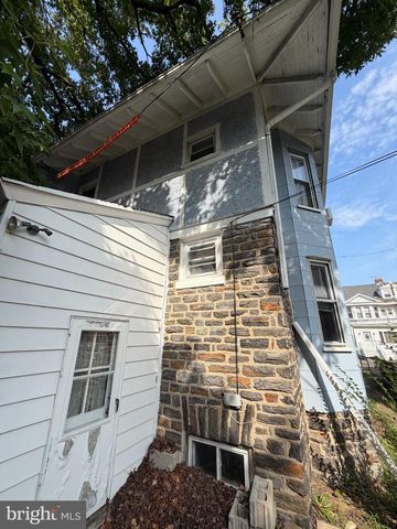 212 N MAPLE AVE, Lansdowne, PA 19050