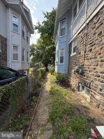 212 N MAPLE AVE, Lansdowne, PA 19050