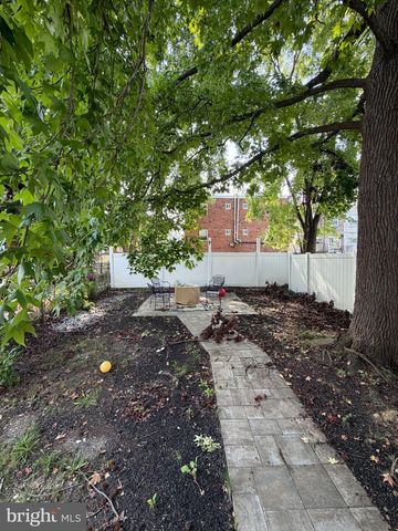 212 N MAPLE AVE, Lansdowne, PA 19050