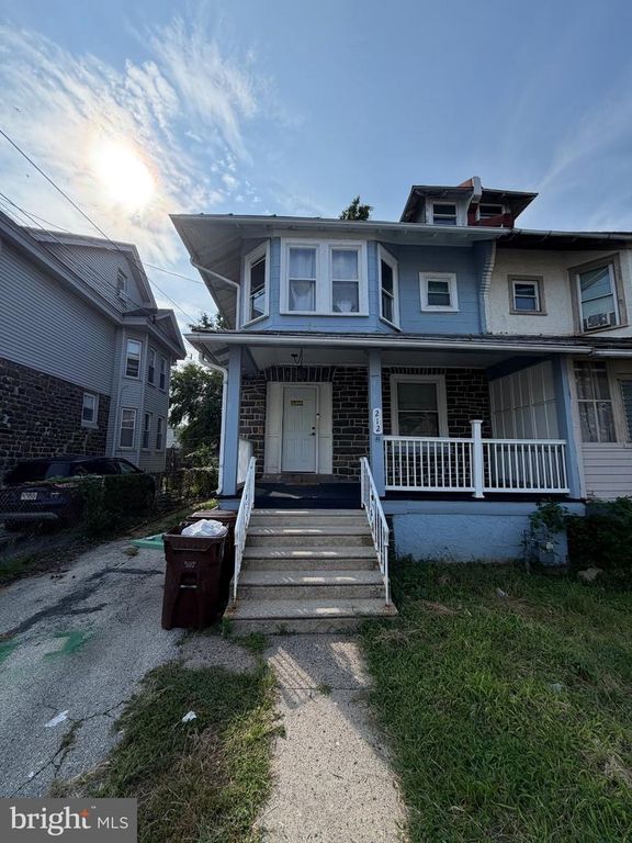 212 N MAPLE AVE, Lansdowne, PA 19050