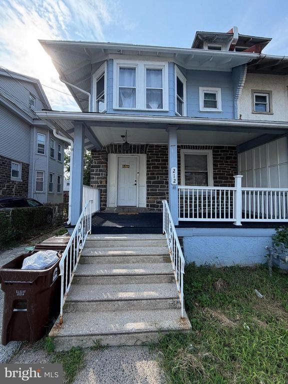 212 N MAPLE AVE, LANSDOWNE, PA 19050 — photo 2