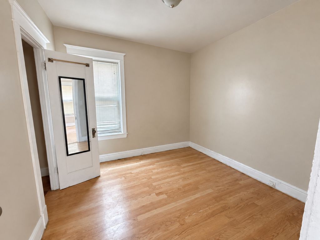 926 N Lavergne Avenue, Chicago, IL 60651 — photo 5