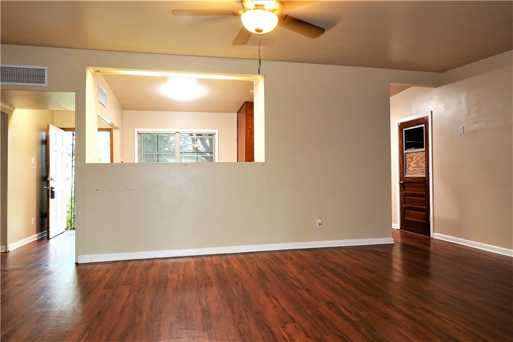 620 Reynolds Ave, Taft, TX 78390 — photo 3