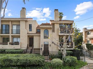 18958 Sherman 19, Reseda, CA 91335