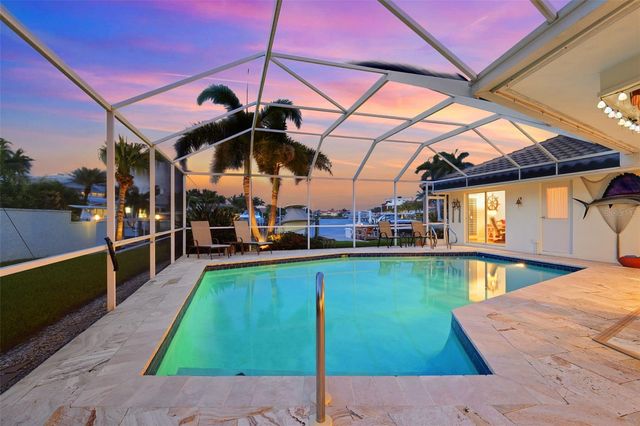 5860 LEELAND STREET S, St Petersburg, FL 33715