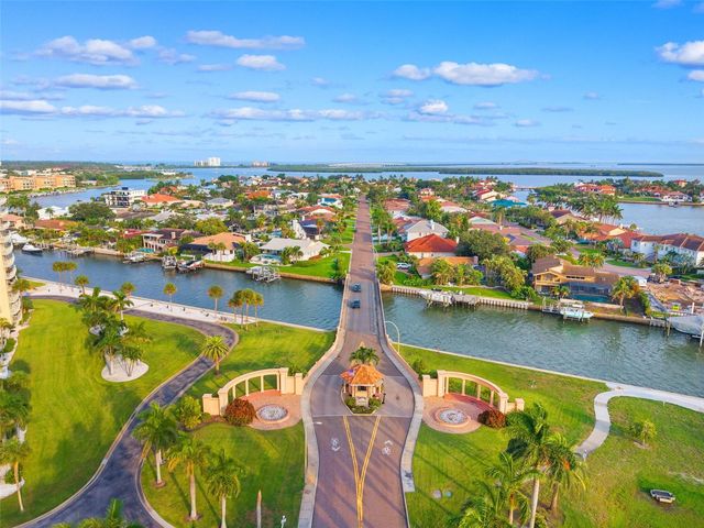 5860 LEELAND STREET S, St Petersburg, FL 33715