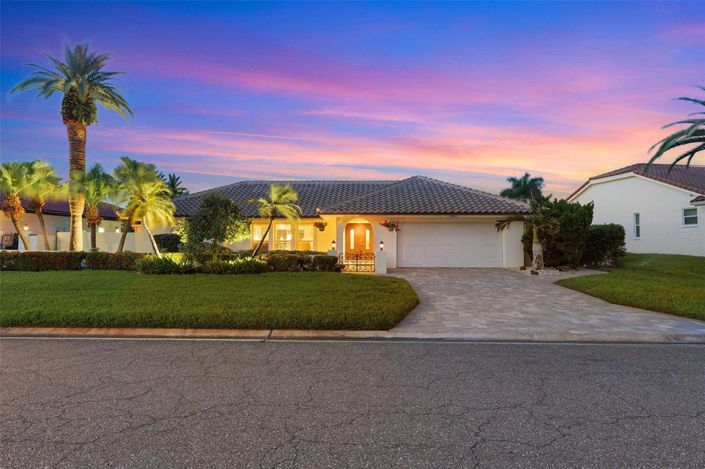 5860 LEELAND STREET S, St Petersburg, FL 33715