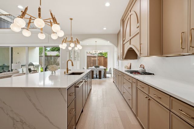 6055 Ellsworth Avenue, Dallas, TX 75206