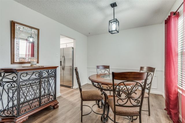 627 Lemon Drive, Arlington, TX 76018