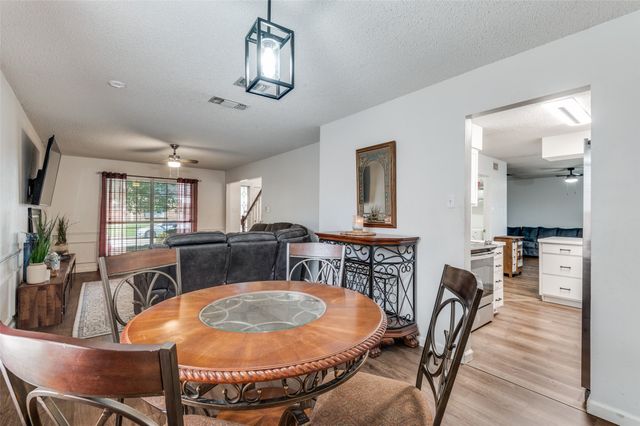 627 Lemon Drive, Arlington, TX 76018