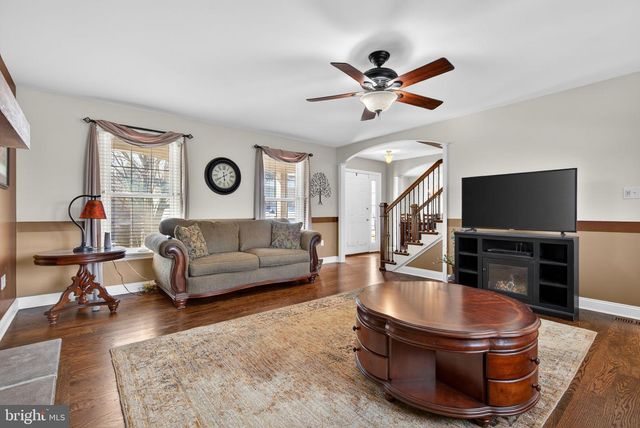 520 NURSERY DR. N, Mechanicsburg, PA 17055