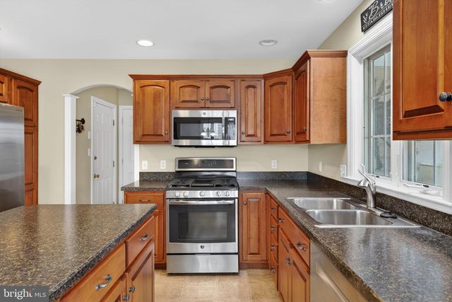 520 NURSERY DR. N, Mechanicsburg, PA 17055