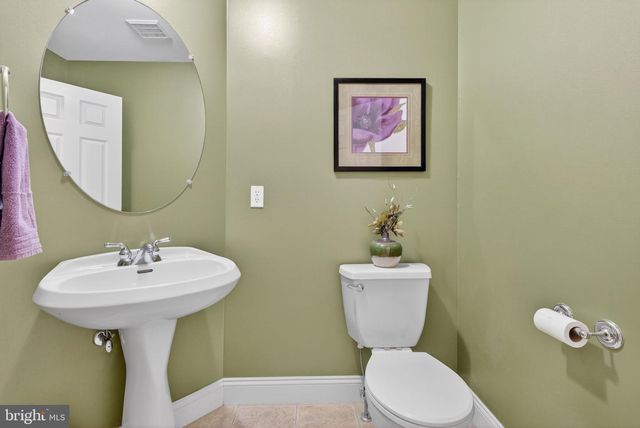 520 NURSERY DR. N, Mechanicsburg, PA 17055