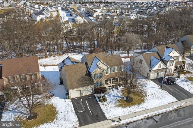 520 NURSERY DR. N, Mechanicsburg, PA 17055