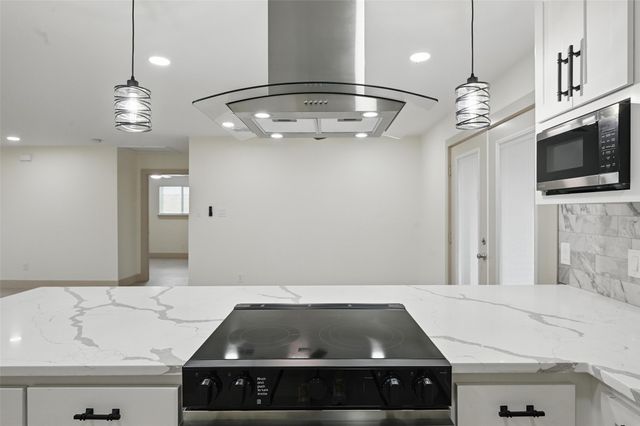 2614 E Mitchell Street, Arlington, TX 76010
