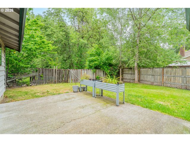 7750 Sw RAINTREE Dr, Beaverton, OR 97008