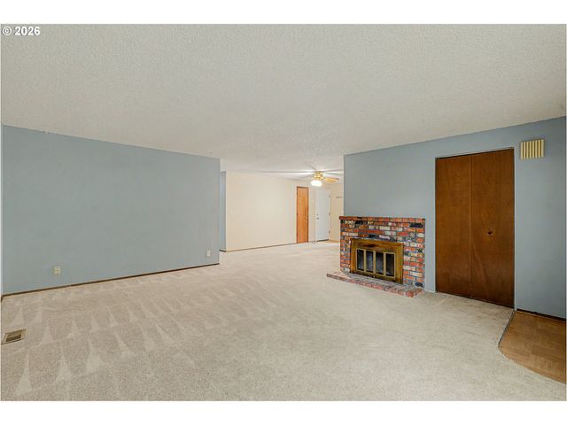 7750 Sw RAINTREE Dr, Beaverton, OR 97008