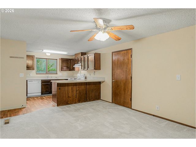 7750 Sw RAINTREE Dr, Beaverton, OR 97008