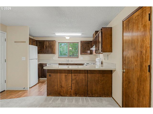 7750 Sw RAINTREE Dr, Beaverton, OR 97008