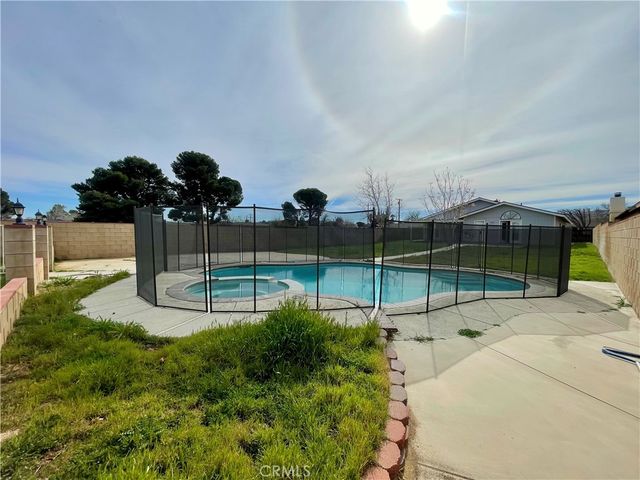 4763 W Avenue L8, Lancaster, CA 93536