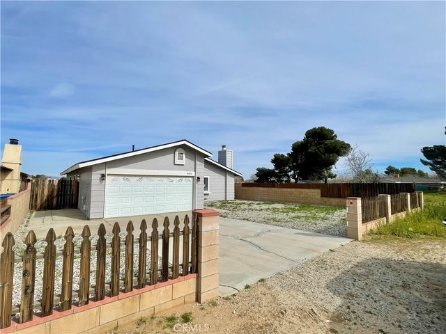 4763 W Avenue L8, Lancaster, CA 93536