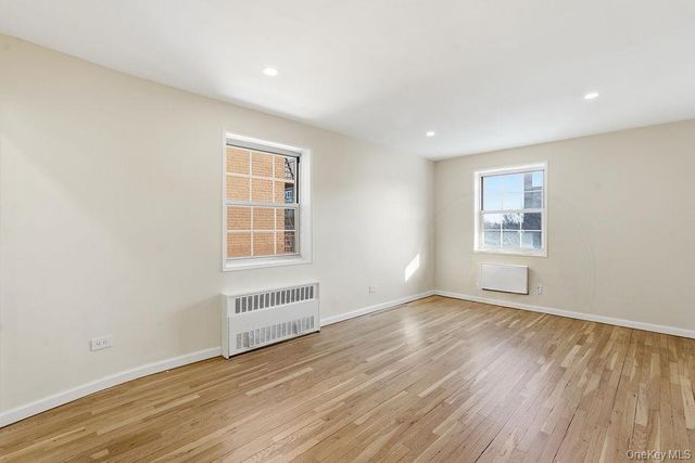 86-11 151st Avenue 4H, Howard Beach, NY 11414