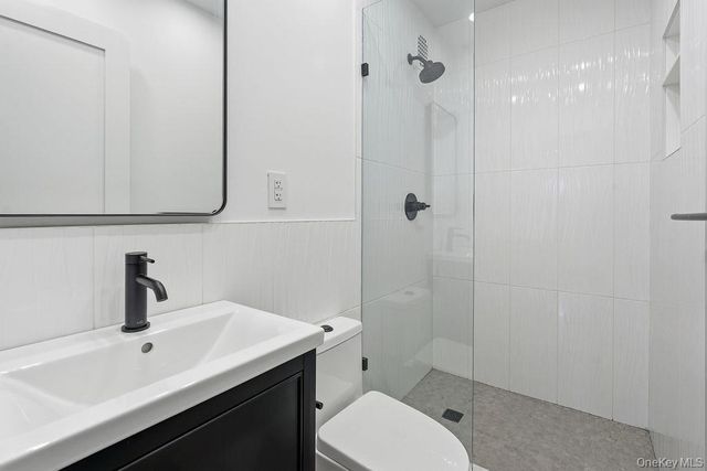 86-11 151st Avenue 4H, Howard Beach, NY 11414