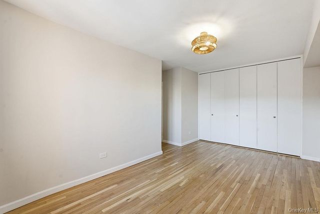 86-11 151st Avenue 4H, Howard Beach, NY 11414