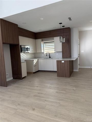 2202 Corales Street, Mission, TX 78573