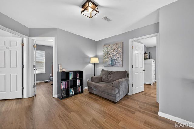 205 Pecan Bluffs Drive, Wentzville, MO 63385