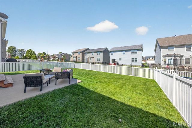 205 Pecan Bluffs Drive, Wentzville, MO 63385