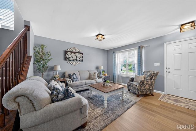 205 Pecan Bluffs Drive, Wentzville, MO 63385