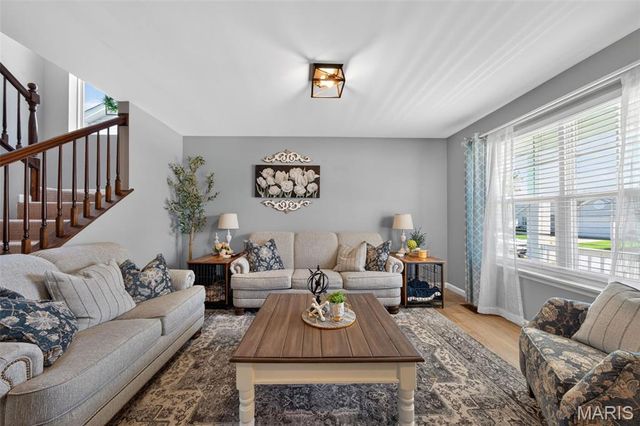 205 Pecan Bluffs Drive, Wentzville, MO 63385