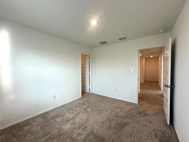 2141 Hiddenbrooke PASS, Seguin, TX 78155