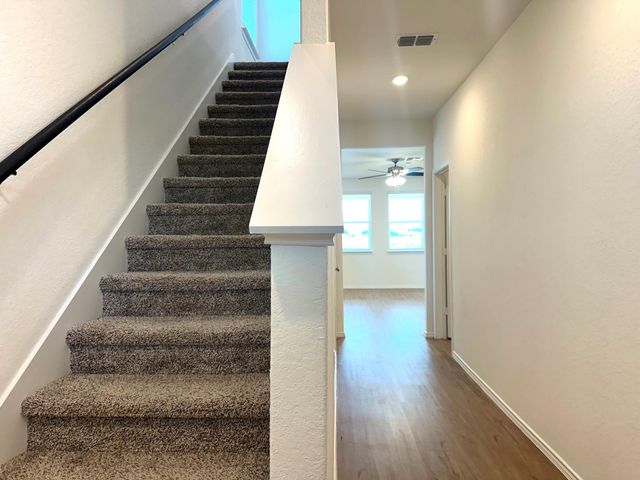 2141 Hiddenbrooke PASS, Seguin, TX 78155