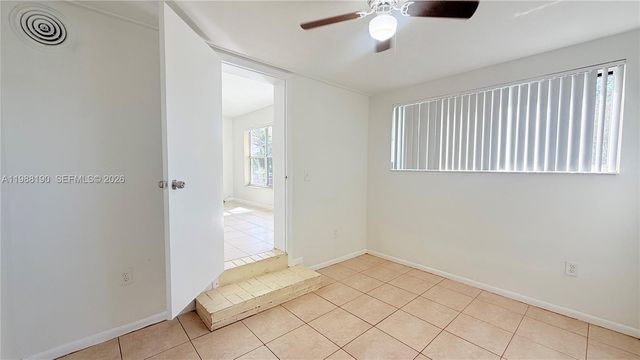 1411 NE 155th Ter 1411, North Miami Beach, FL 33162