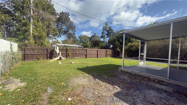1411 NE 155th Ter 1411, North Miami Beach, FL 33162