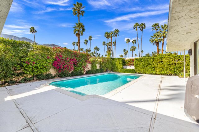 1540 E Sierra Way, Palm Springs, CA 92264